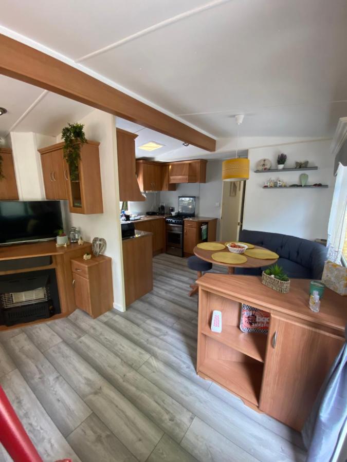 Unique Caravan With Outdoor Space Ballantrae Экстерьер фото