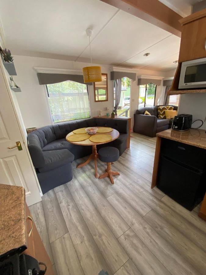 Unique Caravan With Outdoor Space Ballantrae Экстерьер фото