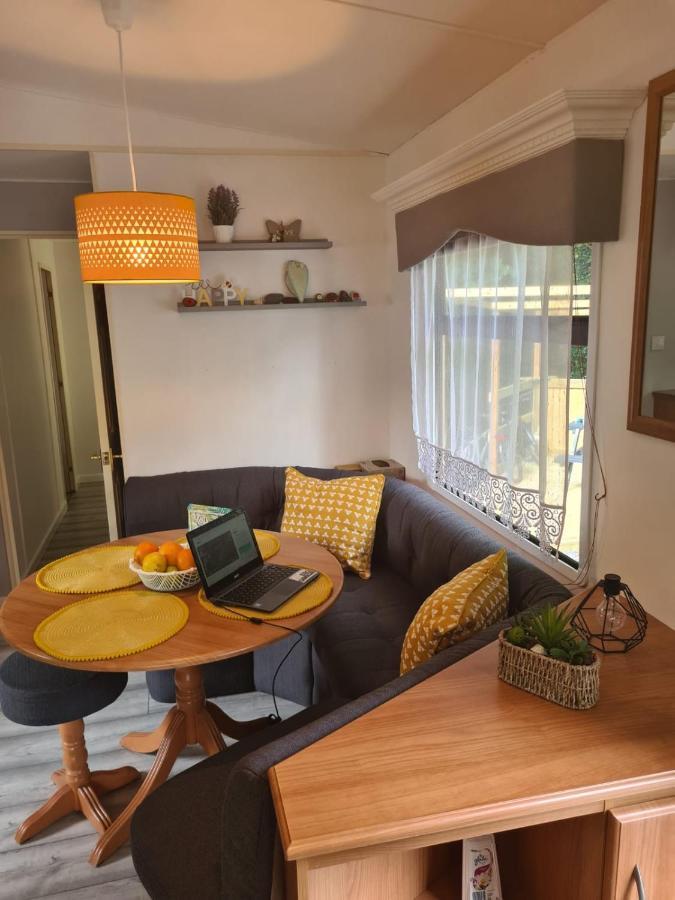 Unique Caravan With Outdoor Space Ballantrae Экстерьер фото